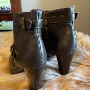 Simply Vera Women’s boots